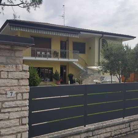 Appartamento Il Melograno 페스키에라델가르다 외부 사진