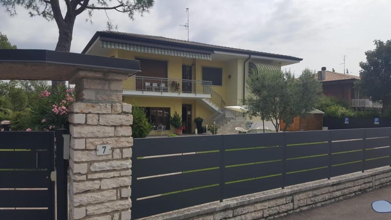 Appartamento Il Melograno 페스키에라델가르다 외부 사진